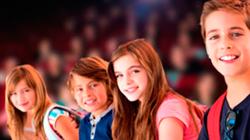 Picture with children in a Cinema City hall